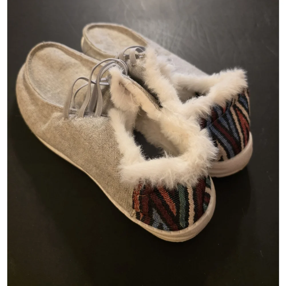 Tommy Bahama Faux Fur Lining Slip On Sneaker Womens Size 10 Memory Foam